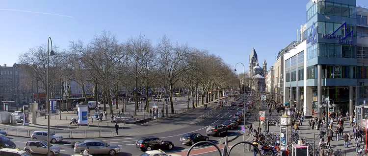 Blick auf den Neumarkt in Köln