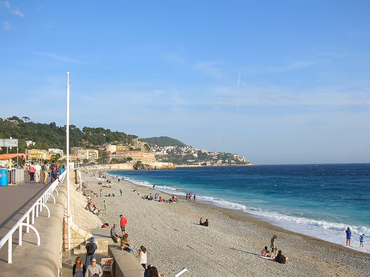 Promenade des Anglais i Nice langs sjøen