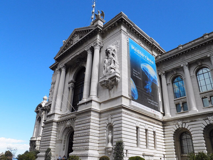 Fasaden til Oseanografisk museum i Monaco