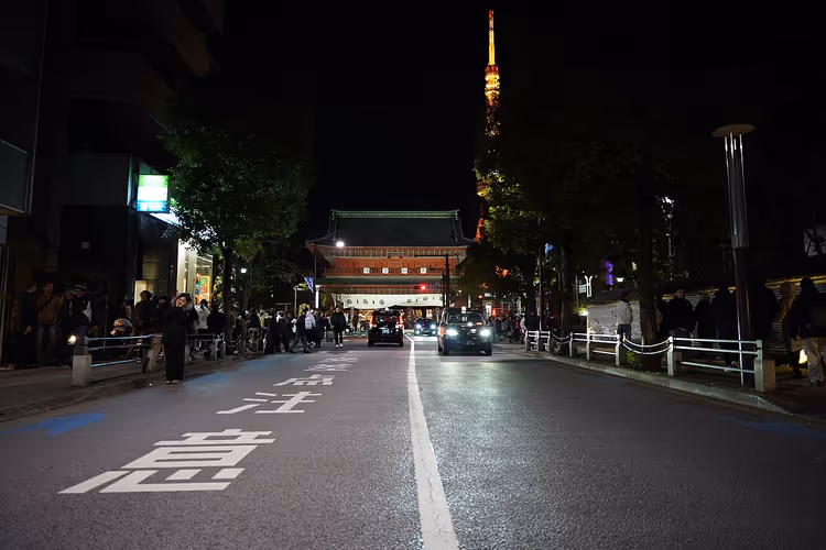 Neujahrswallfahrt an einem japanischen Tempel