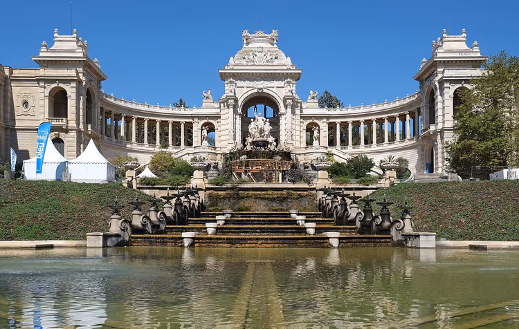 Palais Longchamp med fontene og kaskade, Marseille