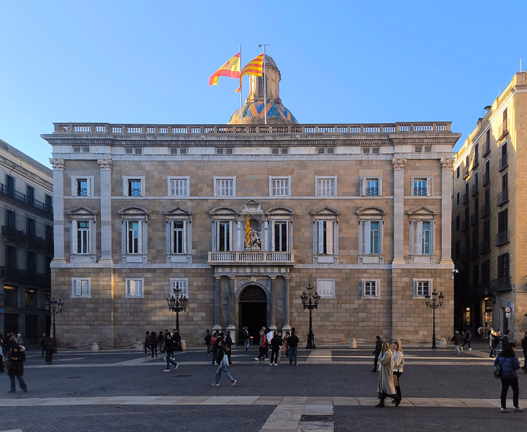 Fasaden til Palau de la Generalitat på Plaça de Sant Jaume