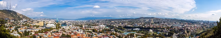 Tiflis-Panorama von einem Aussichtspunkt