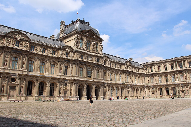Cour Carrée van het Louvre en het Pavillon de l'Horloge