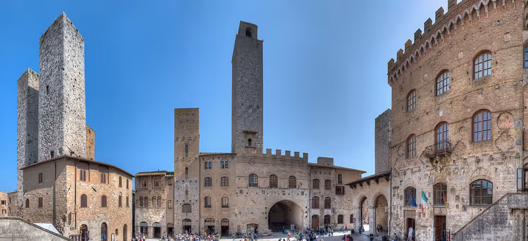 Torri medievali di San Gimignano in Toscana