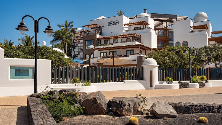 Princesa Yaiza-hotellets fasade i Playa Blanca