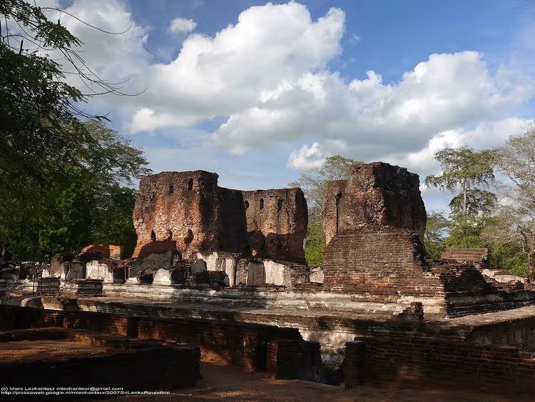 ruïnes van de oude stad Polonnaruwa in Sri Lanka