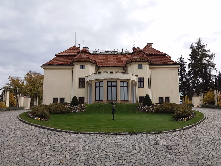Villa Kramář mit Garten in Prag