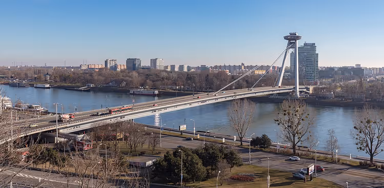 SNP-broen over Donau i Bratislava