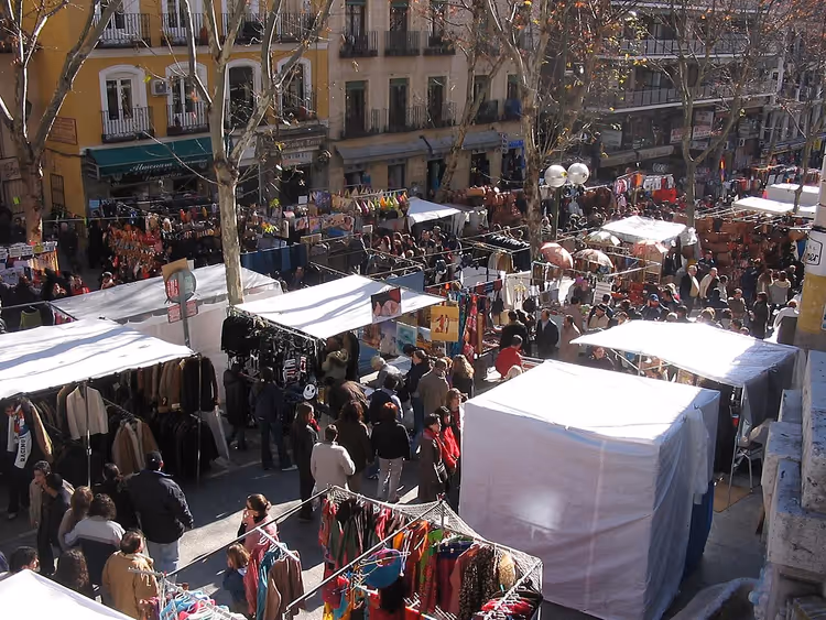 Mercatino delle pulci El Rastro a Madrid