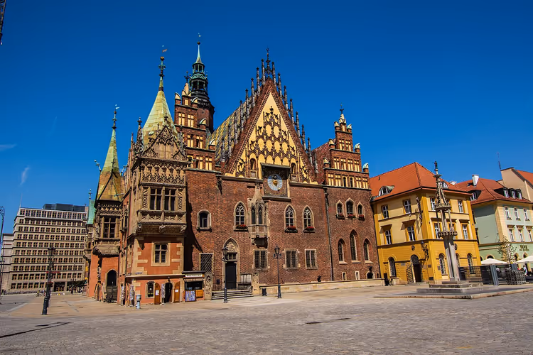 Gotisches Rathaus am Breslauer Marktplatz