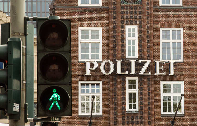 Mursteinsfasaden til politistasjonen Davidwache på Reeperbahn
