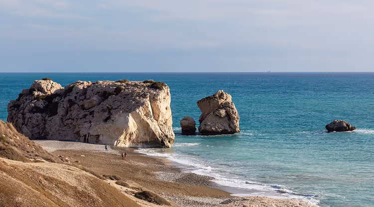 Aphrodites Felsen im Meer auf Zypern