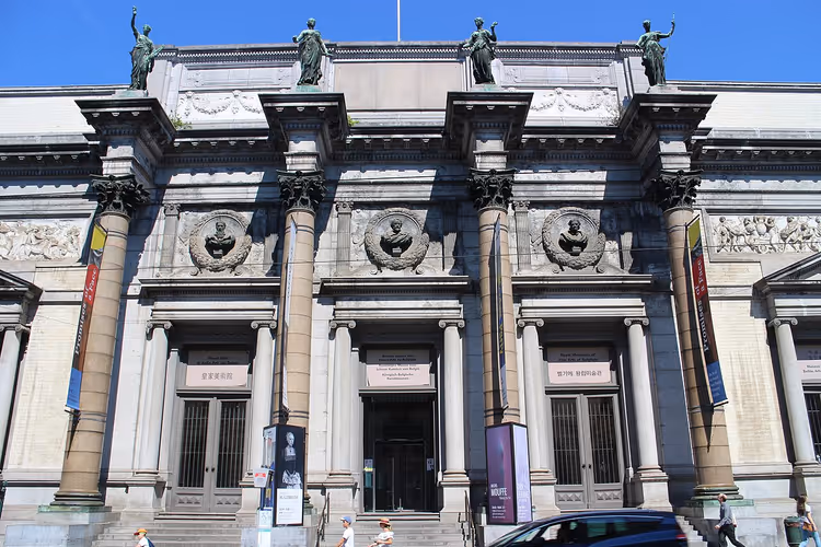 Gevel van de Koninklijke Musea voor Schone Kunsten in Brussel