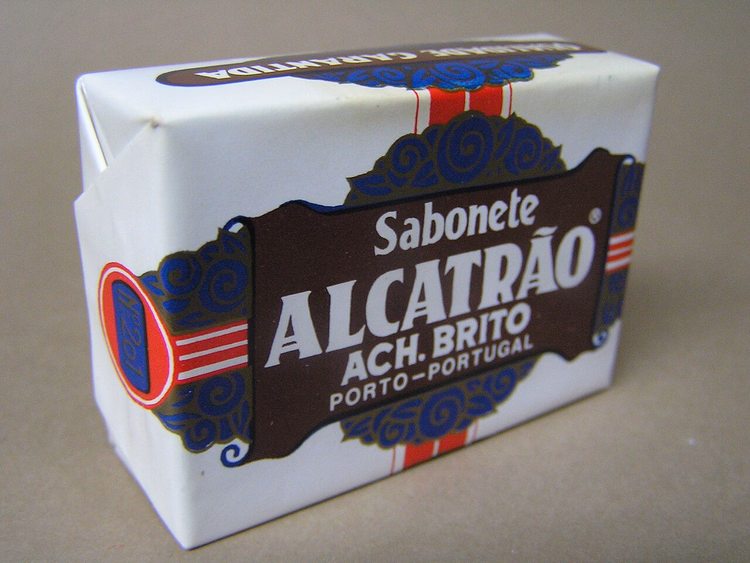 Portugese Ach. Brito-zeep in vintage verpakking