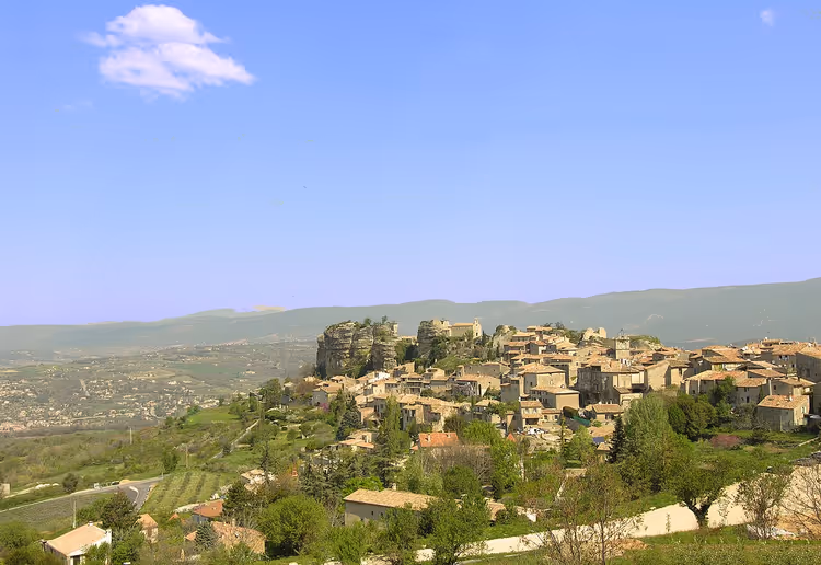Medieval fortress above the village of Saignon