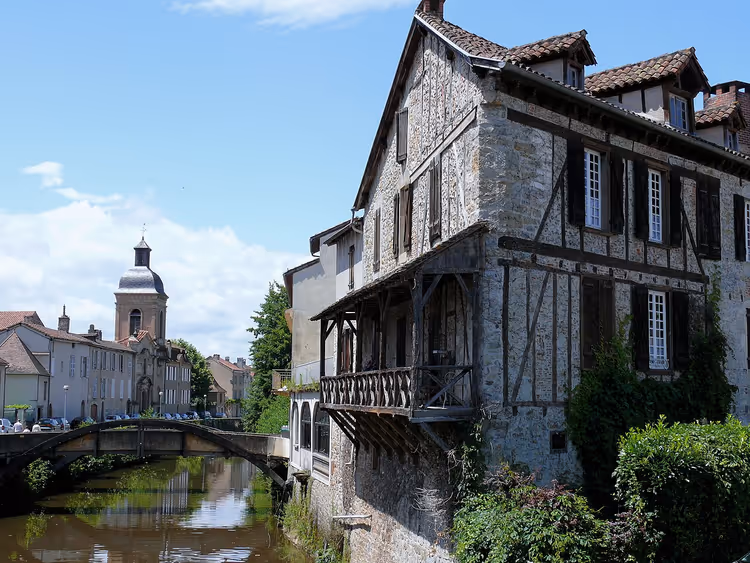 Historische Stadt Saint-Céré in Okzitanien