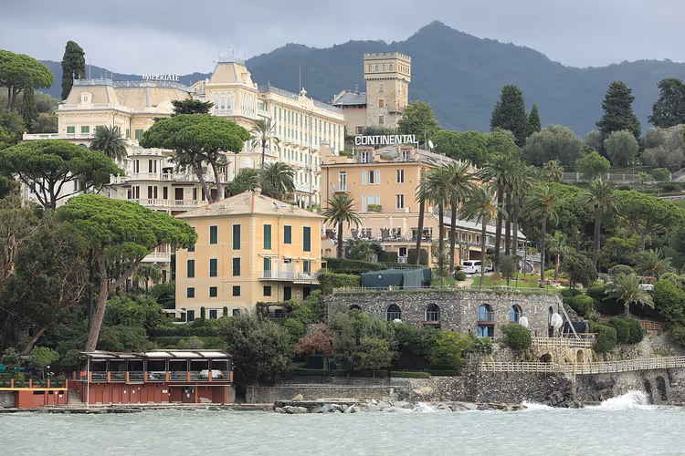 Santa Margherita Ligure'deki Hotel Continental'in görünümü