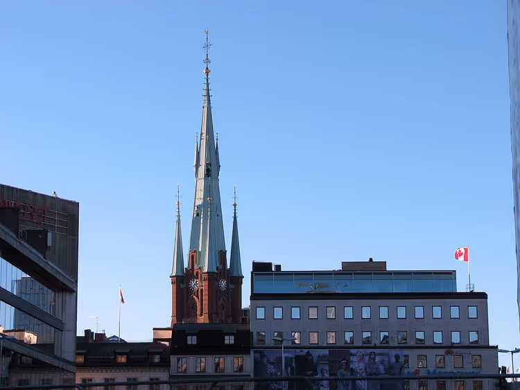 Spits van de Sint-Clarakerk in Stockholm