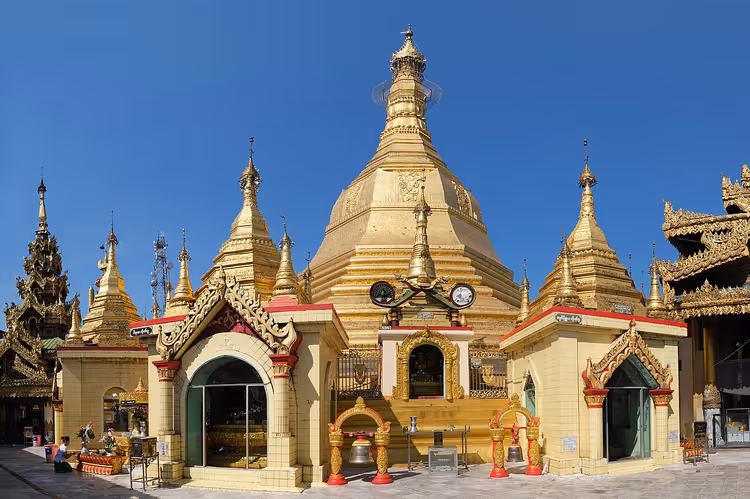 Golden Sule Pagoda in Yangon