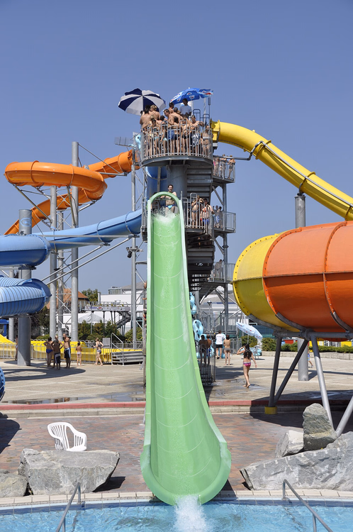 Buitenglijbanen in het waterpark Terme Čatež