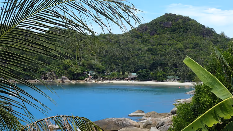 Silver Beach bay with round boulders