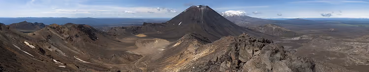 Вулканический ландшафт Тонгариро на Северном острове