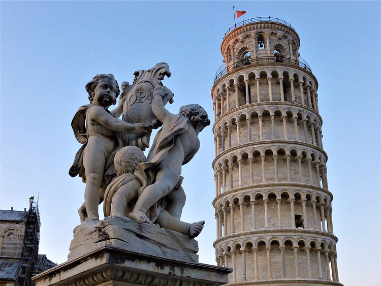 De Scheve Toren van Pisa en de puttifontein
