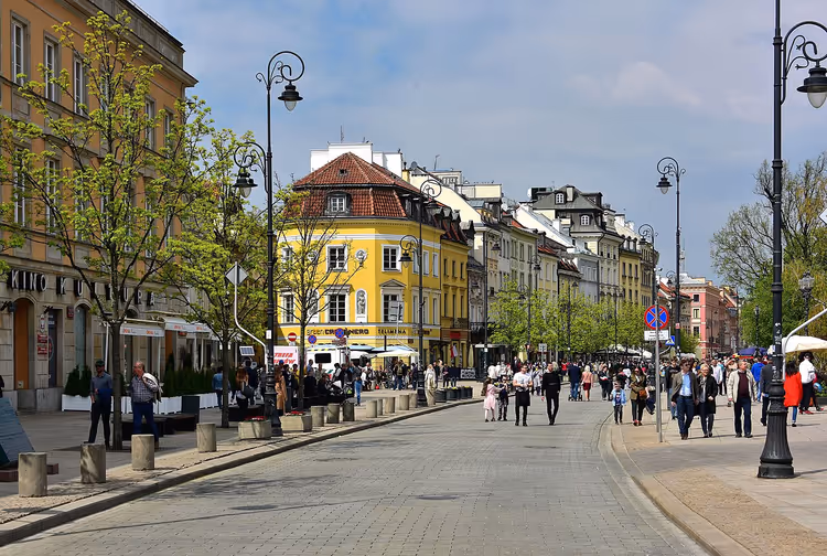 Gågaten Krakowskie Przedmiescie i Warszawa