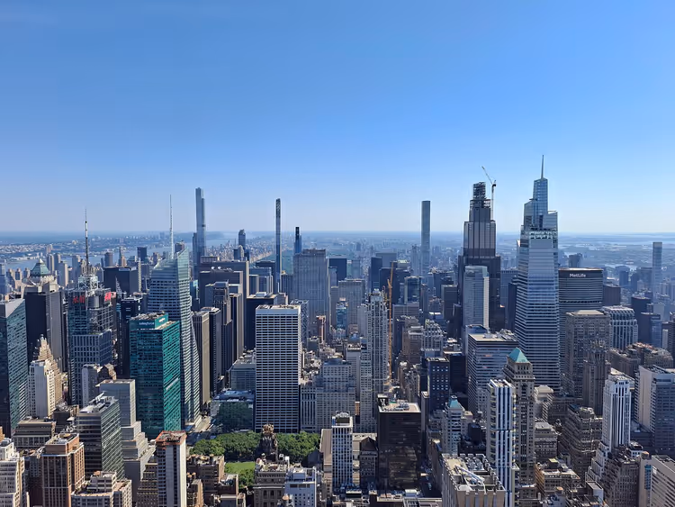 Manhattans skyline ovenfra, mot nord