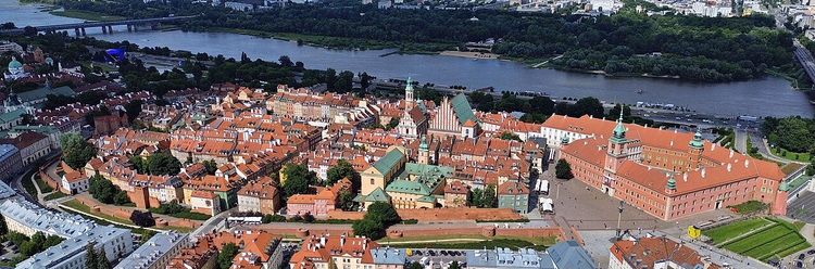 El casco antiguo de Varsovia y el Castillo Real desde arriba