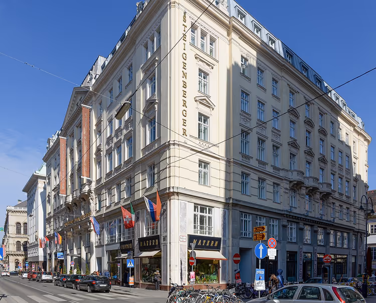 Fasaden til hotellet Steigenberger Herrenhof i Wien