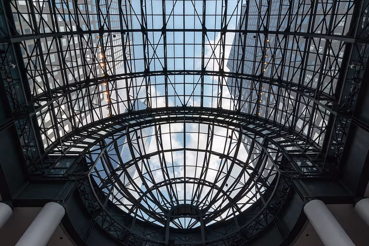World Financial Center avlusunun cam kubbesi