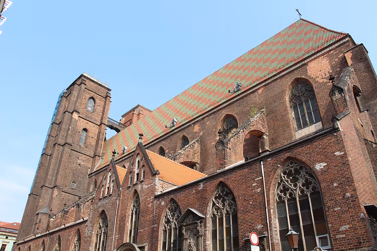 Gotisk teglsteinskirke, Mari Magdalena-kirken