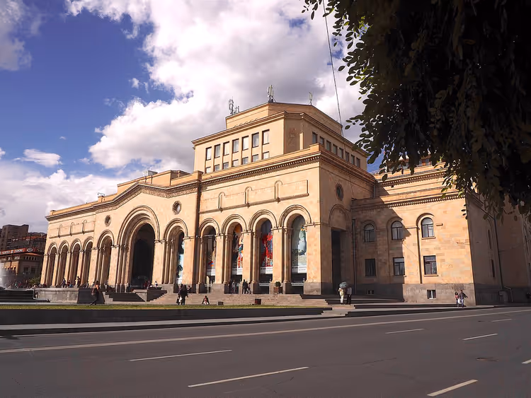 Museumsgebäude am Platz der Republik in Jerewan