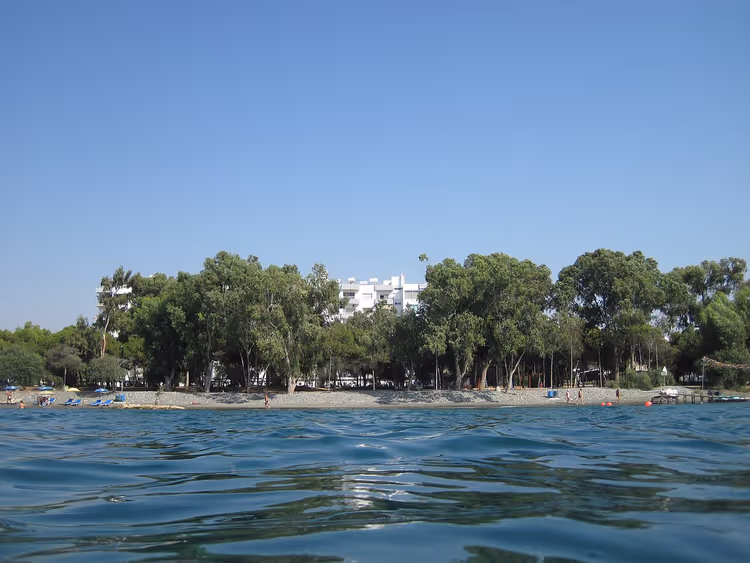 Vue sur la mer depuis Dasoudi Beach