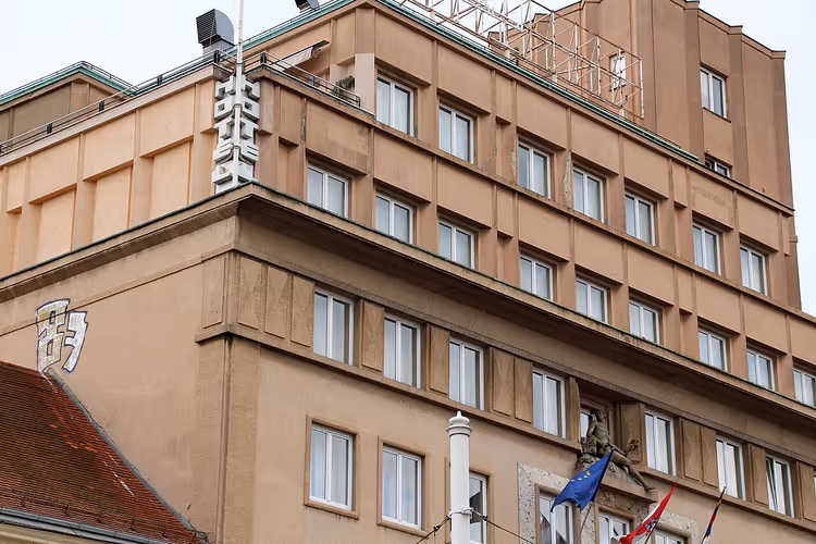 Fassade des Hotels Dubrovnik in Zagreb