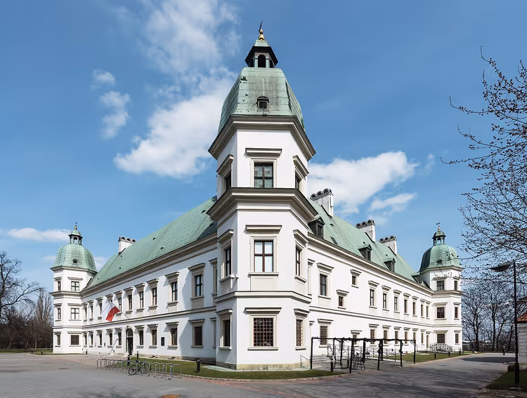 Ujazdow-slottet i Warszawa med grønt tak