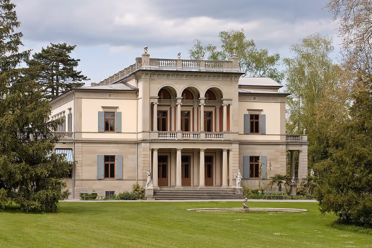 Parkı ve fıskiyesiyle Villa Wesendonck