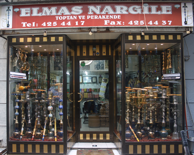 Vannpipestue-utstilling i Izmir