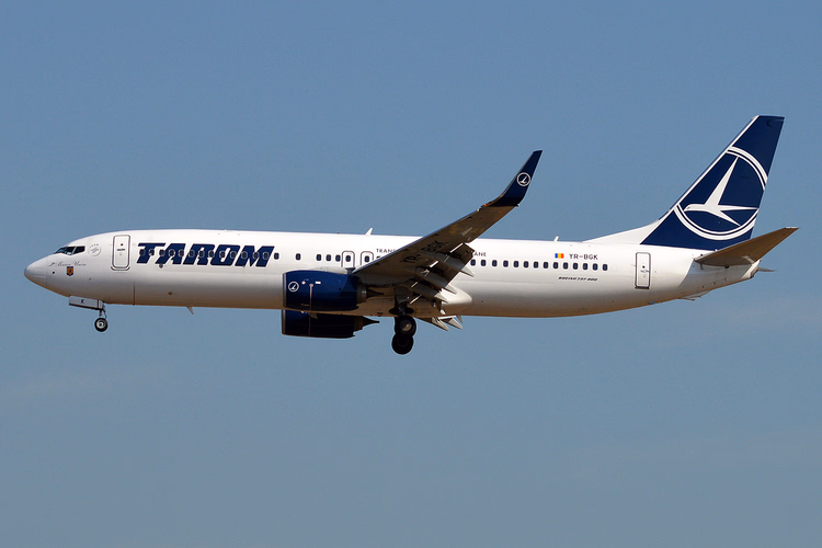 TAROM Boeing 737 under flyvning