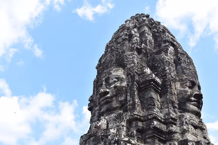 Steinansikter på tårnet i Bayon-tempelet