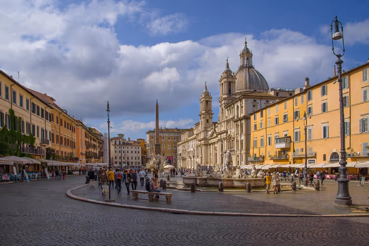 Fontenen med de fire elvene på Piazza Navona: symbolikken i hver statue
