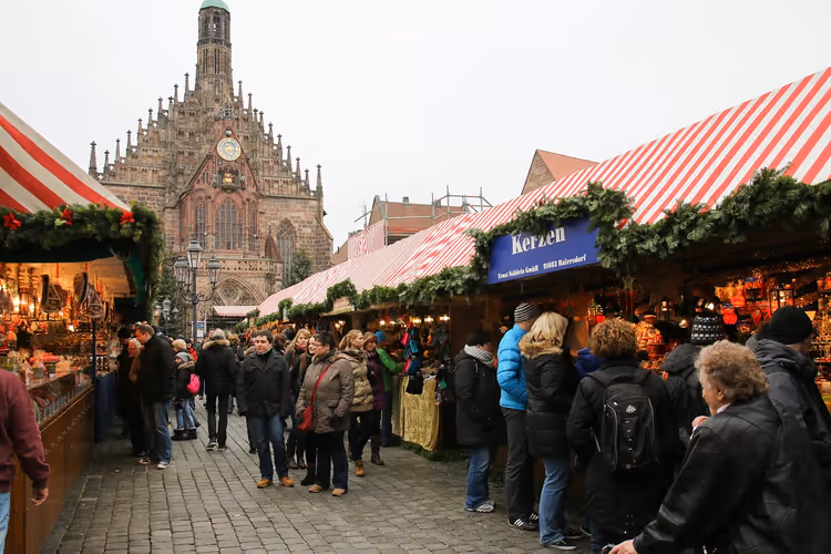 Christkindlesmarkt в Нюрнберге 2026: даты, часы работы и что попробовать
