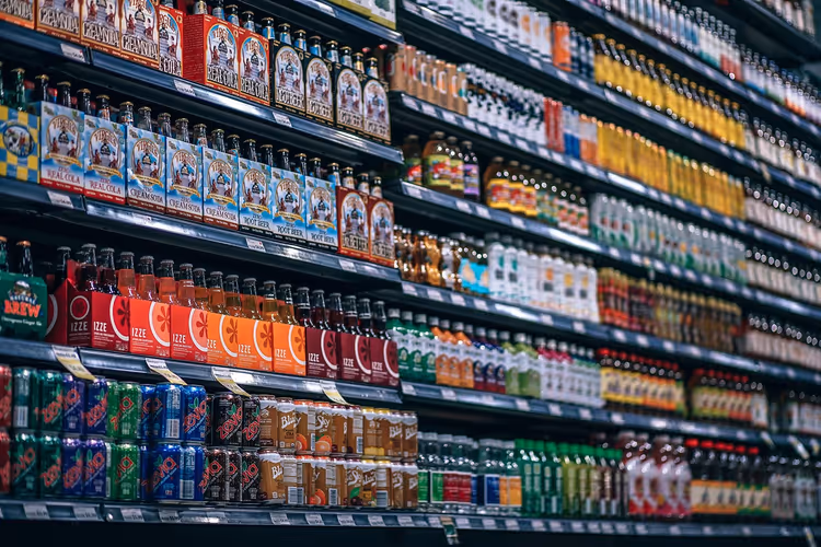Pfandrückgabeautomat in einem Supermarkt