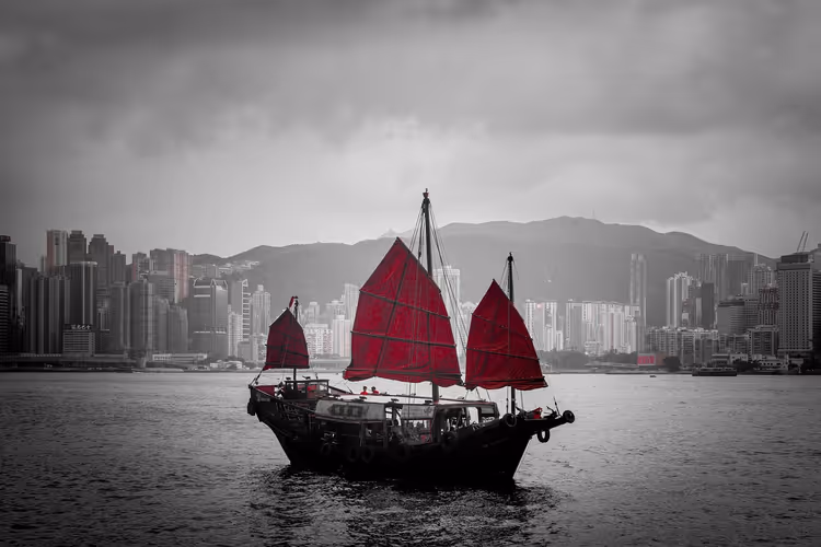 Hong kong: bir yelkenli tekne, dev buda ve 118. kattaki bir bar