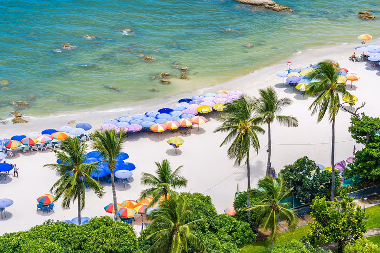 10 Badplaatsen in Thailand: waar je kunt ontspannen op het strand, voor duiken en met kinderen