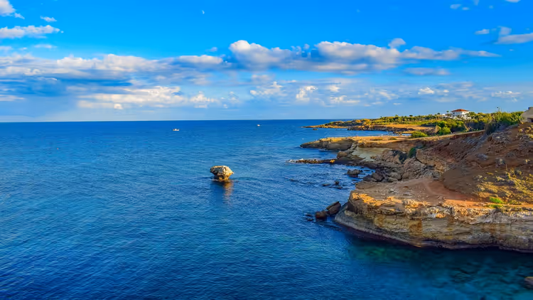 Cyprus: hoe je een vakantie plant en welke plekken je moet zien tijdens je eerste reis