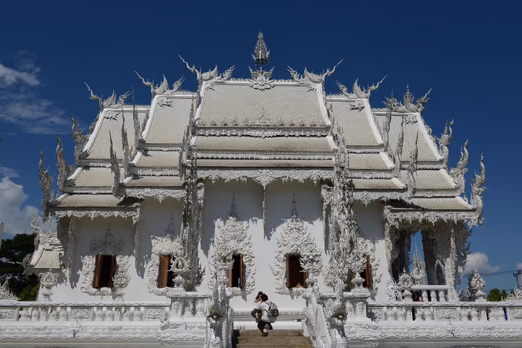 Det hvite tempelet Wat Rong Khun i Chiang Rai
