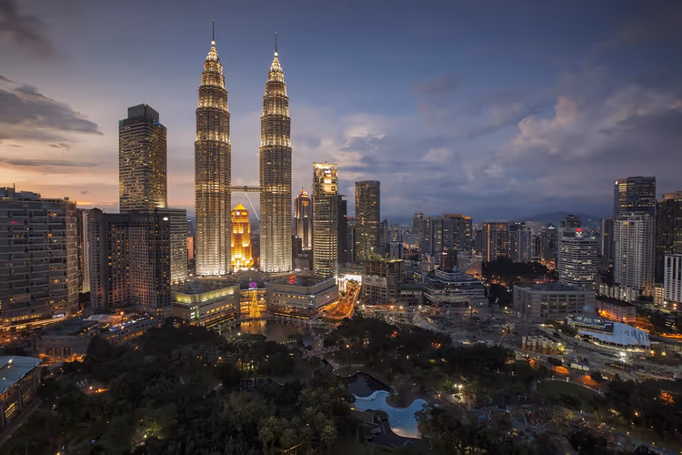 Transport til Kuala Lumpur: fly, buss, tog og vei fra flyplassen